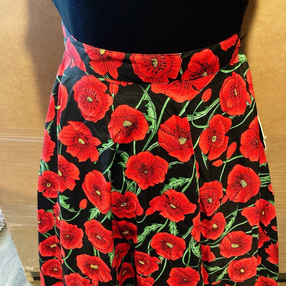 HELL BUNNY NWT Red and black floral poppy print circle skirt vintage style SMALL - Picture 4 of 14